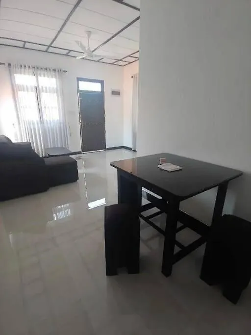 Apartment Juliya Guest House Negombo